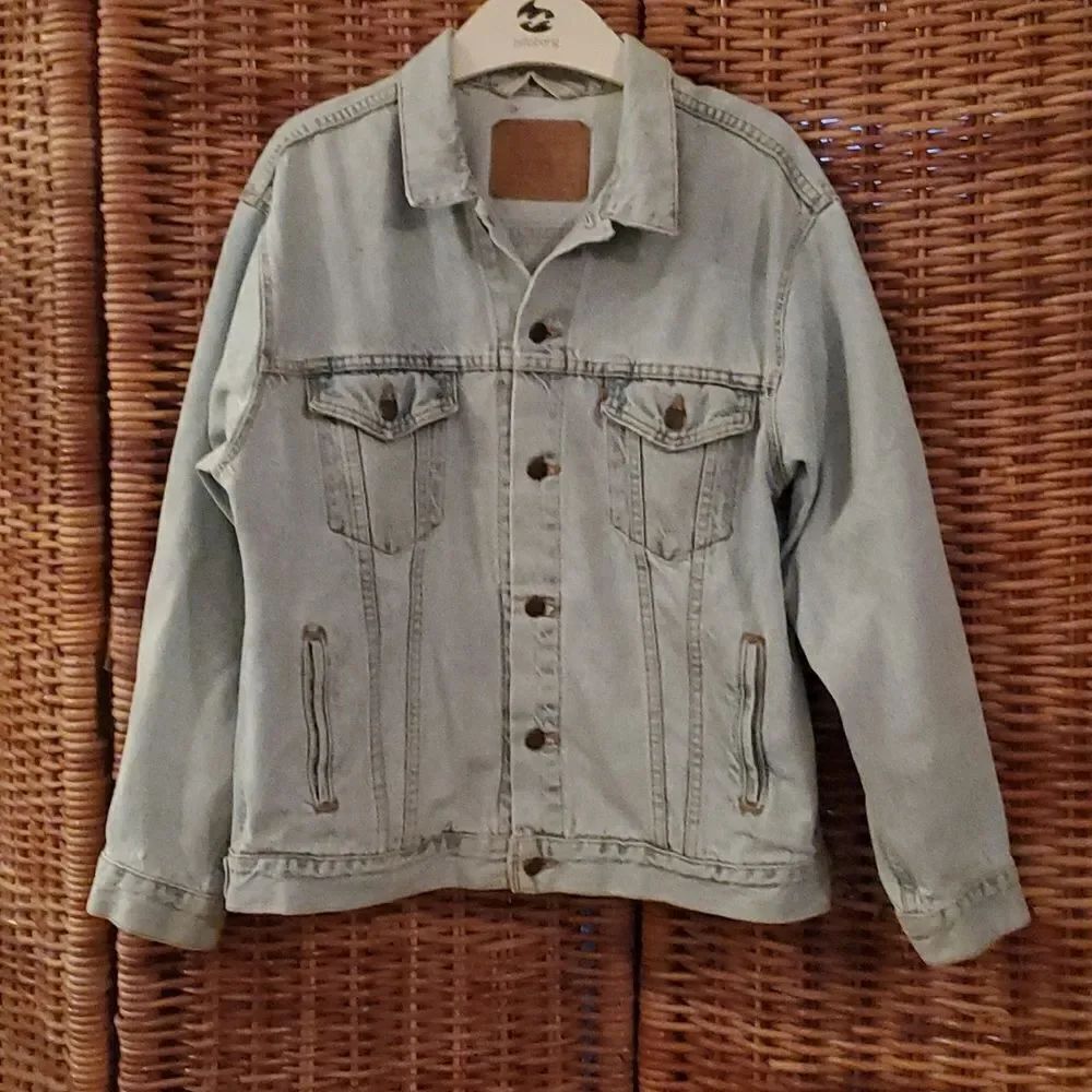 Vintage Levi's Denim Light Blue Trucker Jacket 70507-0313 Large L